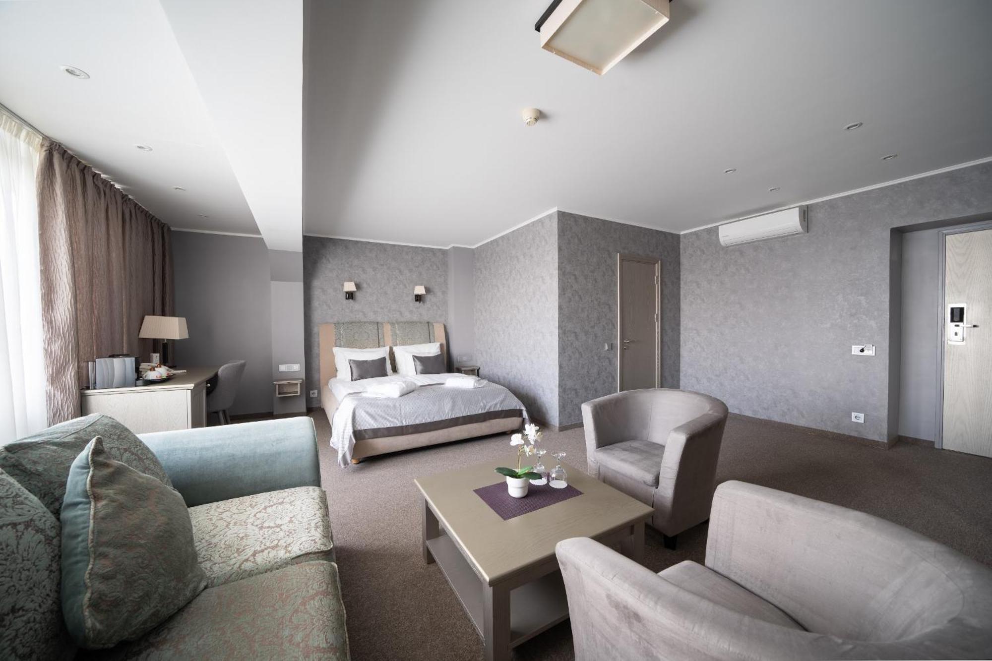 Bellevue Park Hotel Riga With Free Parking Exterior foto